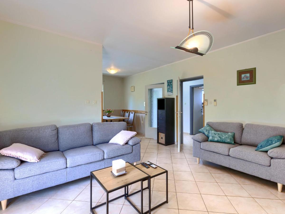 Holiday Home Carlo - Ipc102 By Interhome Pićan Eksteriør billede